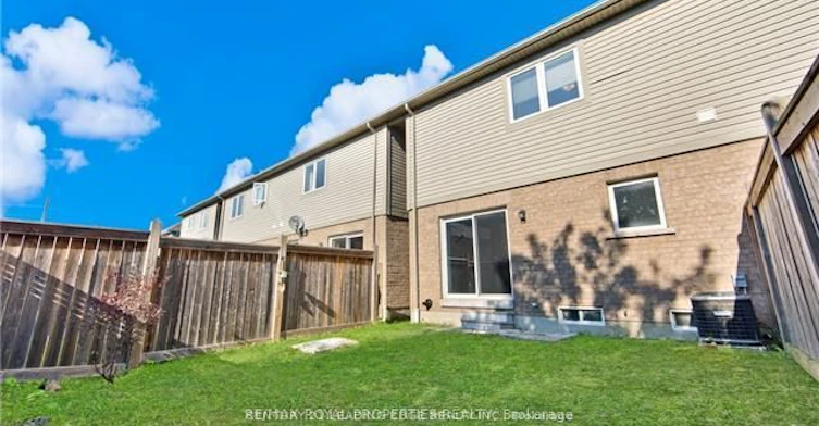 18 Clarepark Court, Ajax, ON, L1Z 0J5 - 2