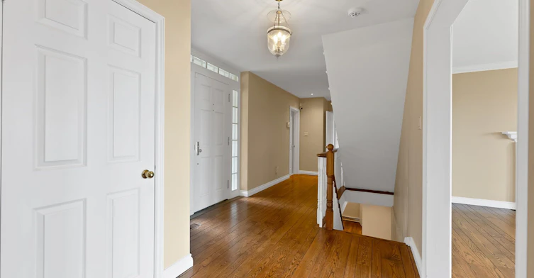 5 Hill Crescent, Toronto, ON, M1M 1H7 - 5