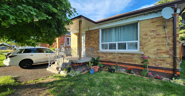 Bsmt-105 Crocus Drive, Toronto, ON, M1R 4T3