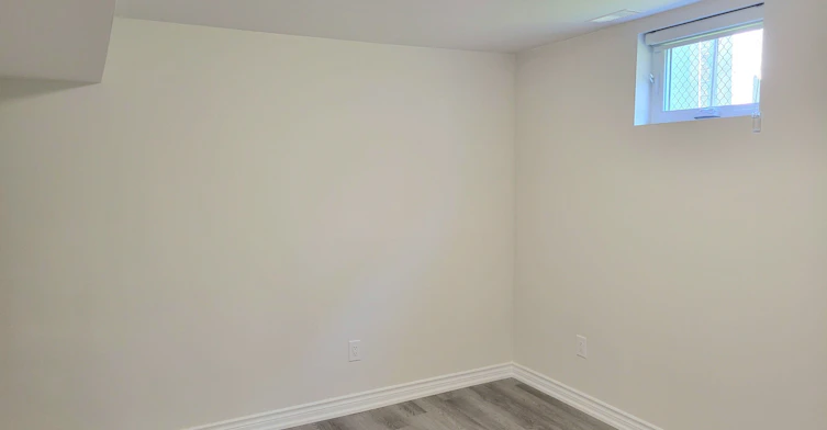 Bsmt-6 Gardens Crescent, Toronto, ON, M4B 1T5 - 9