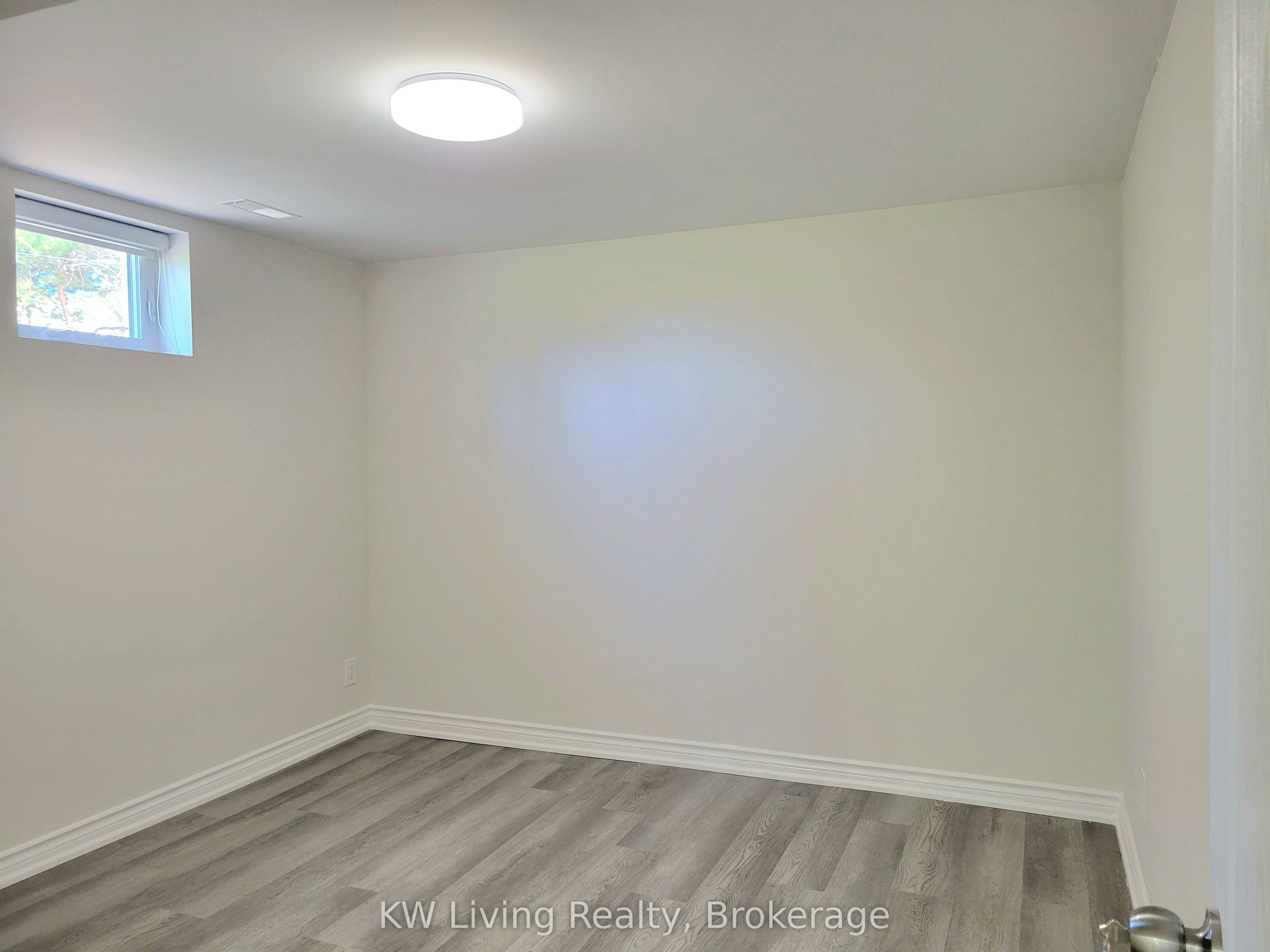 Bsmt-6 Gardens Crescent, Toronto, ON, M4B 1T5 - 8