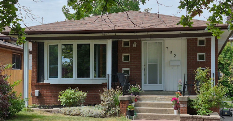 792 Tatra Drive, Oshawa, ON, L1J 6S7