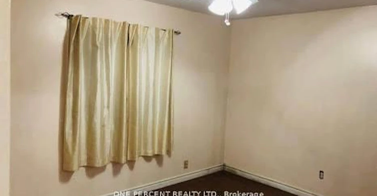 32 Caddy Drive, Toronto, ON, M1G 2G1 - 8