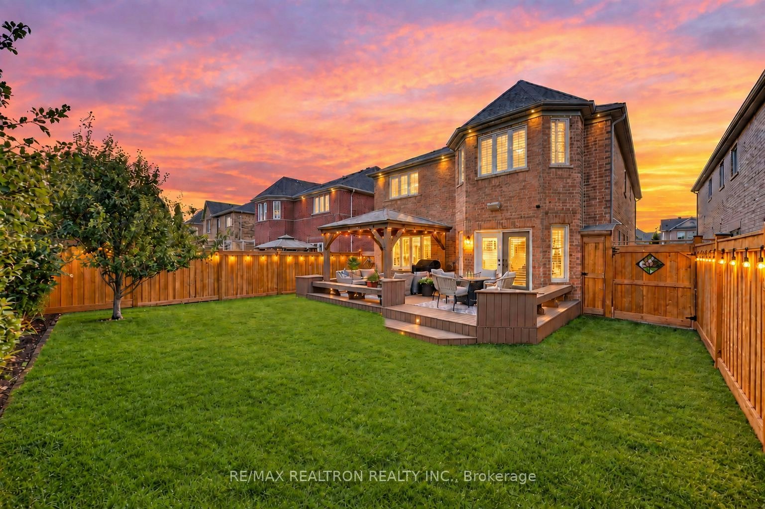 112-200 Mclevin Avenue, Toronto, ON, M1B 6C8 - 2