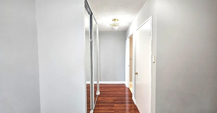 901-300 Alton Towers Circle, Toronto, ON, M1V 4X9 - 11