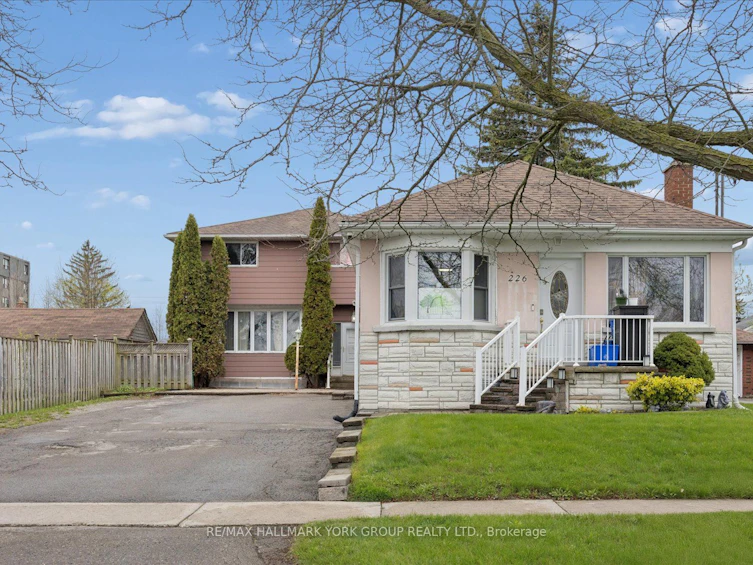 226 Cromwell Avenue, Oshawa, ON, L1J 4T8