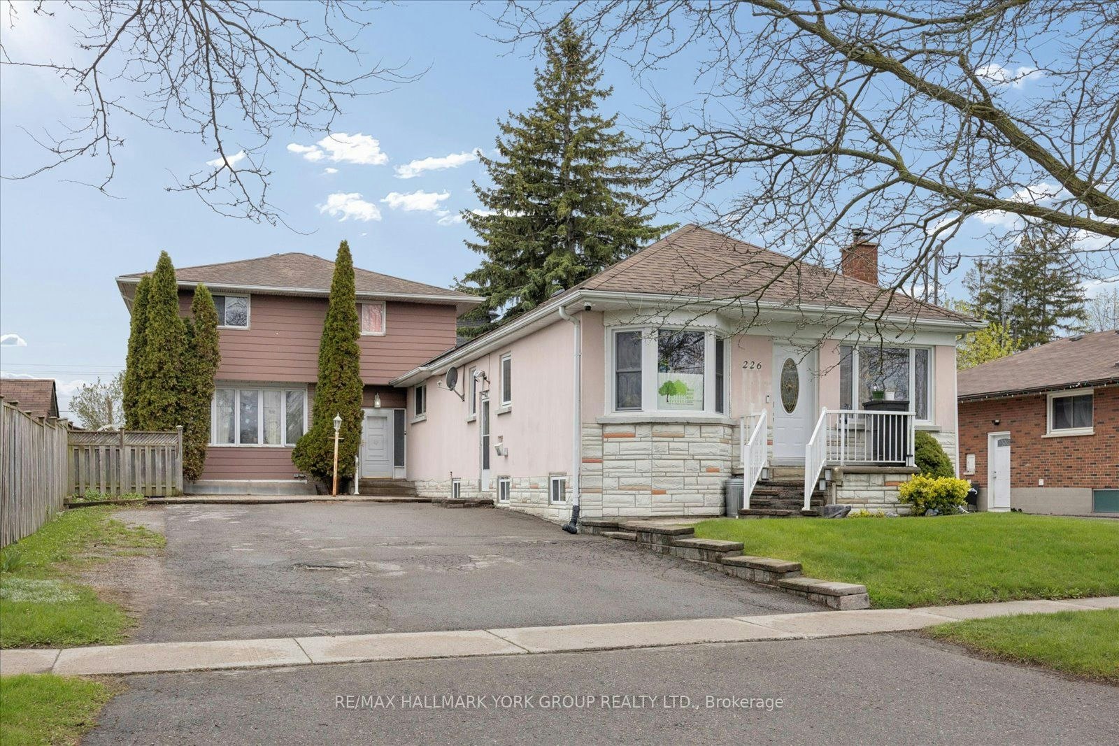 226 Cromwell Avenue, Oshawa, ON, L1J 4T8 - 2