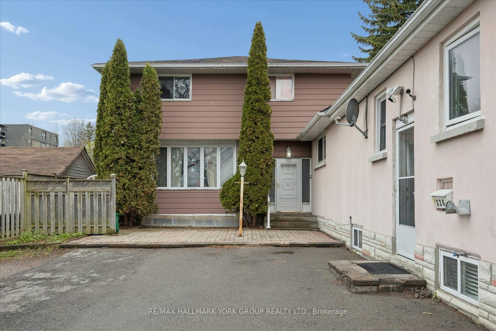 226 Cromwell Avenue, Oshawa, ON, L1J 4T8 - 4
