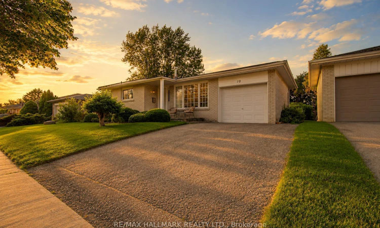 10 Cockburn Drive