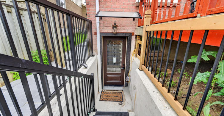 40 Carr Drive, Ajax, ON, L1T 3E3 - 5