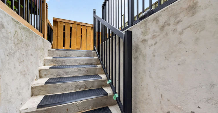 40 Carr Drive, Ajax, ON, L1T 3E3 - 24
