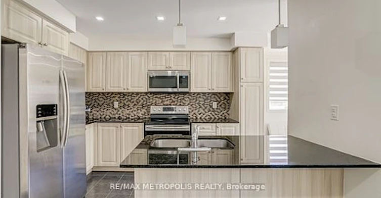 55 Formosa Avenue, Ajax, ON, L1Z 0N1 - 10