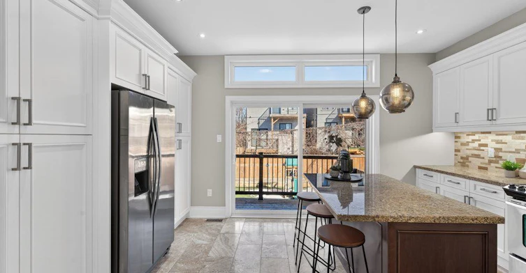 Upper-61B Bexhill Avenue, Toronto, ON, M1L 3B7 - 14
