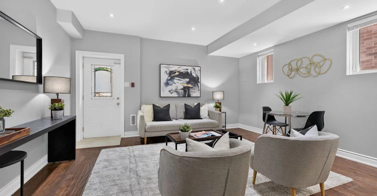 Lower-61B Bexhill Avenue, Toronto, ON, M1L 3B7 - 3