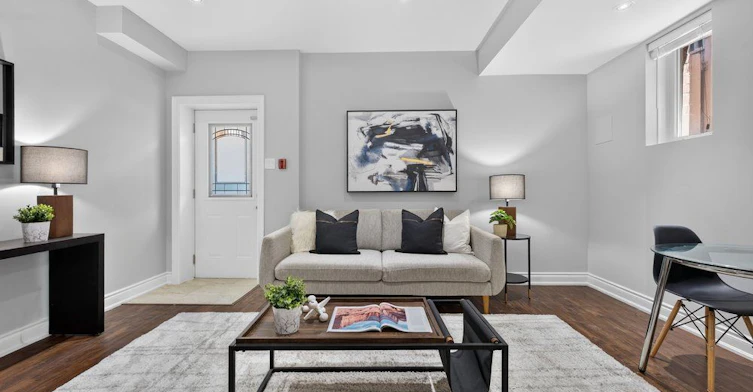 Lower-61B Bexhill Avenue, Toronto, ON, M1L 3B7 - 2
