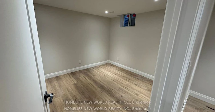 410 Victor Court, Pickering, ON, L1W 3J8 - 5