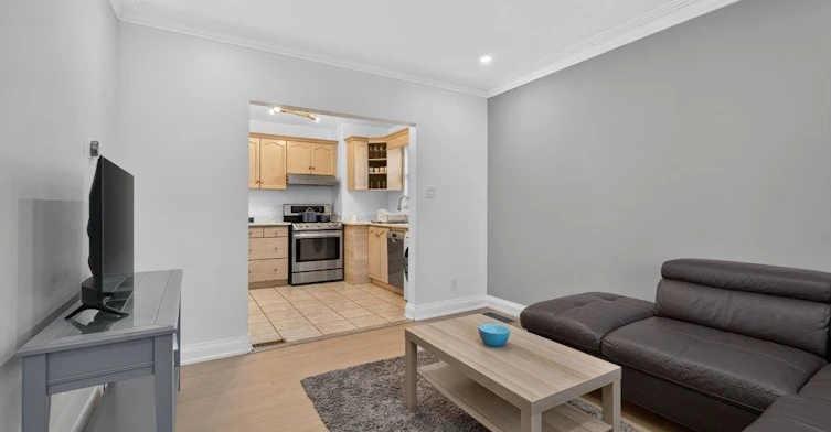 Main-20 Bayard Avenue, Toronto, ON, M1R 4A3 - 5