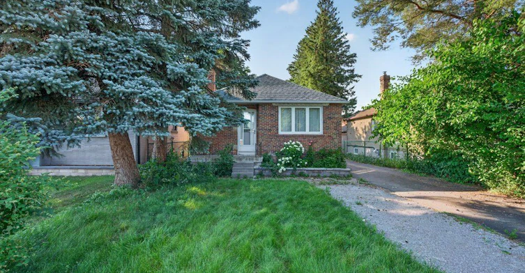 Main-20 Bayard Avenue, Toronto, ON, M1R 4A3 - 3