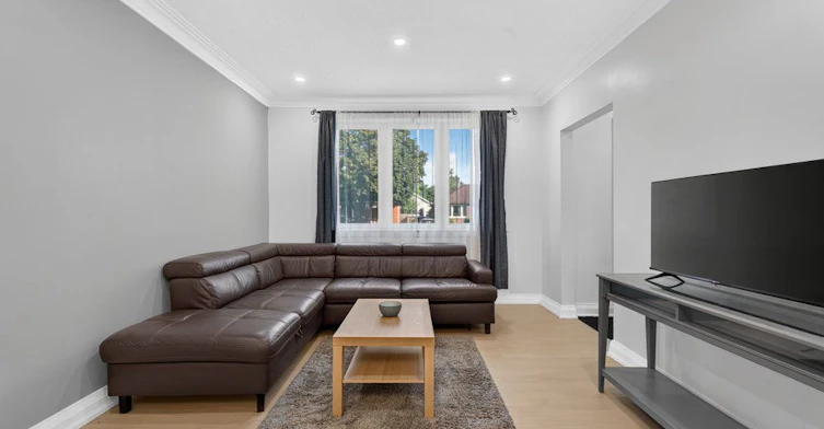 Main-20 Bayard Avenue, Toronto, ON, M1R 4A3 - 7
