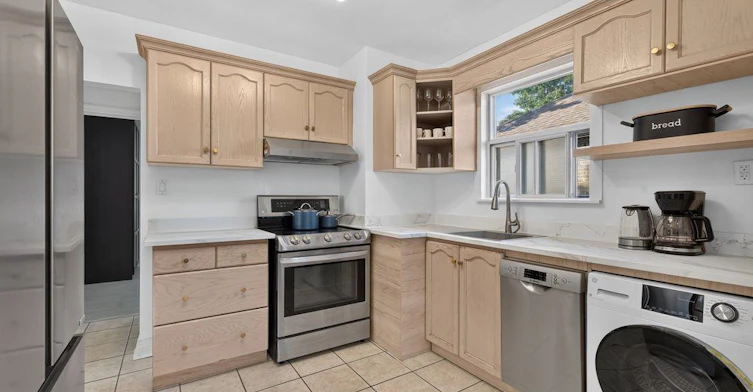 Main-20 Bayard Avenue, Toronto, ON, M1R 4A3 - 10