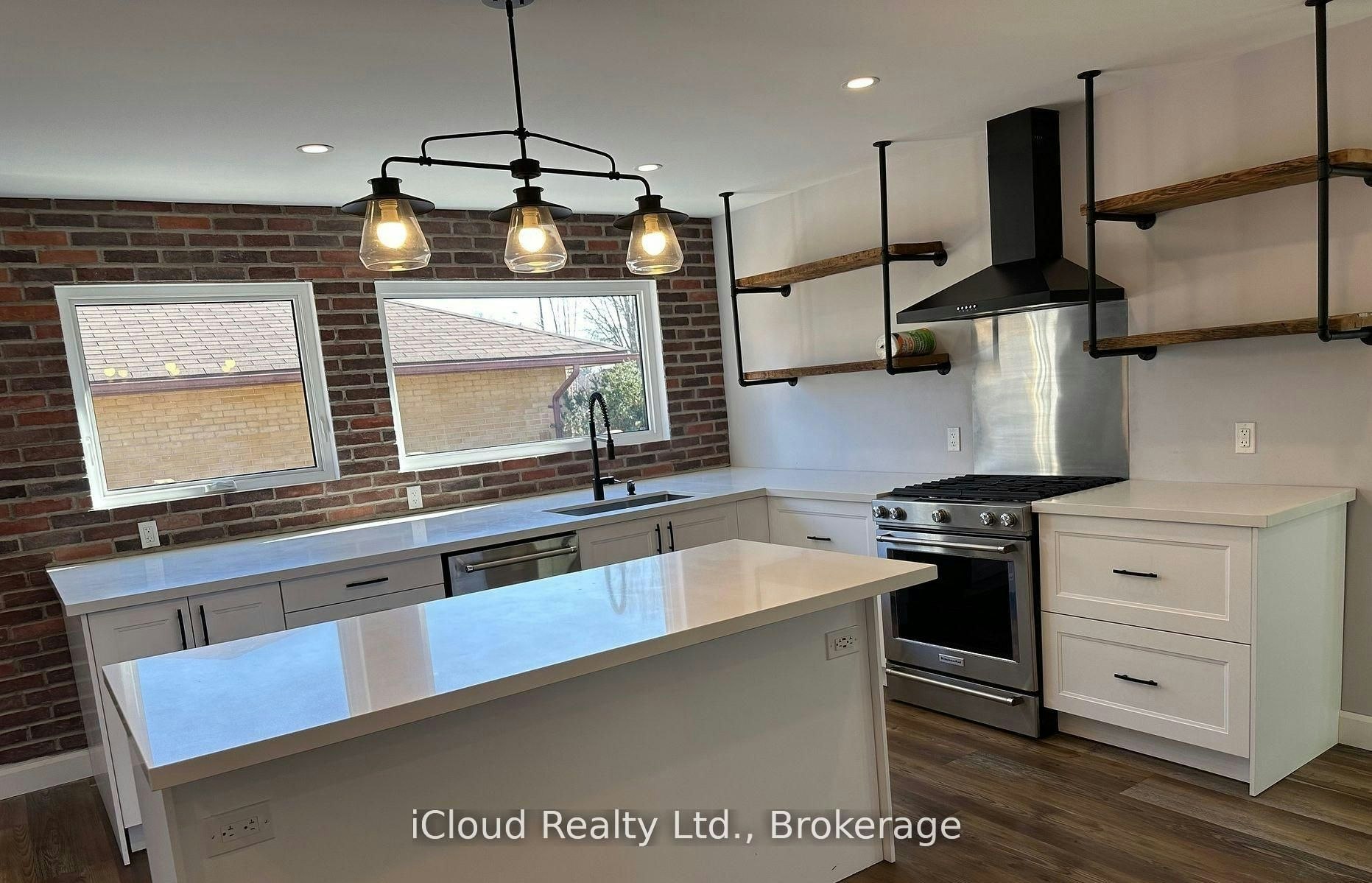 Main-747 Glenforest Street W, Oshawa, ON, L1J 5E9 - 3