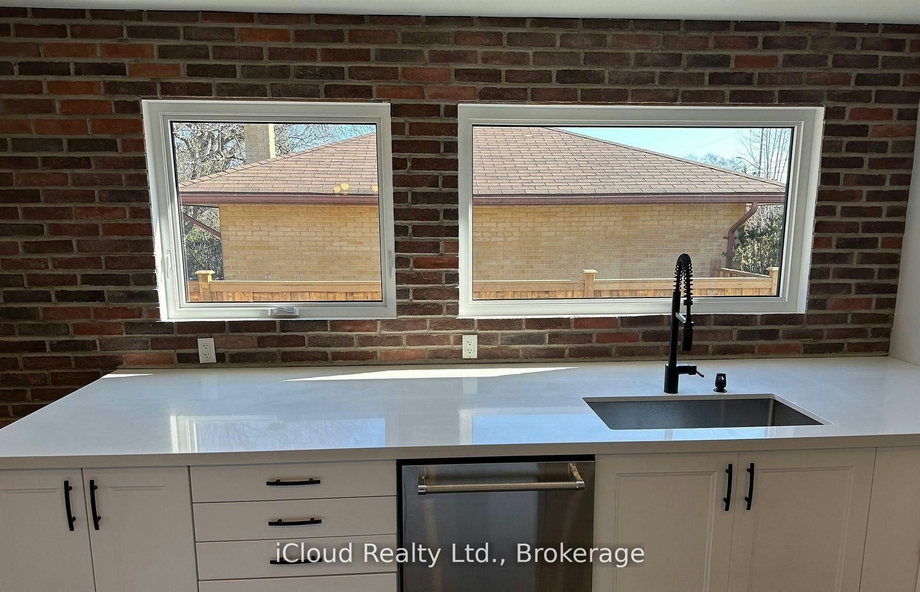 Main-747 Glenforest Street W, Oshawa, ON, L1J 5E9 - 6