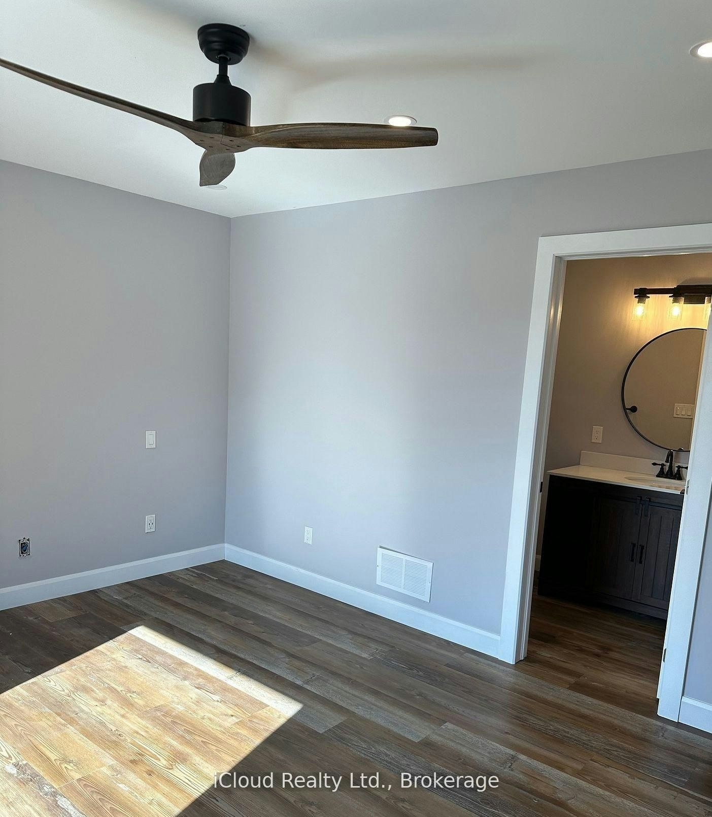 Main-747 Glenforest Street W, Oshawa, ON, L1J 5E9 - 16