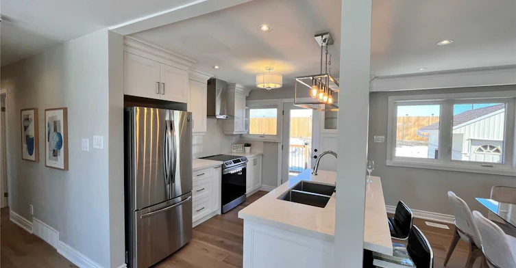 Main-123 Bowman Avenue, Whitby, ON, L1N 3T7 - 8