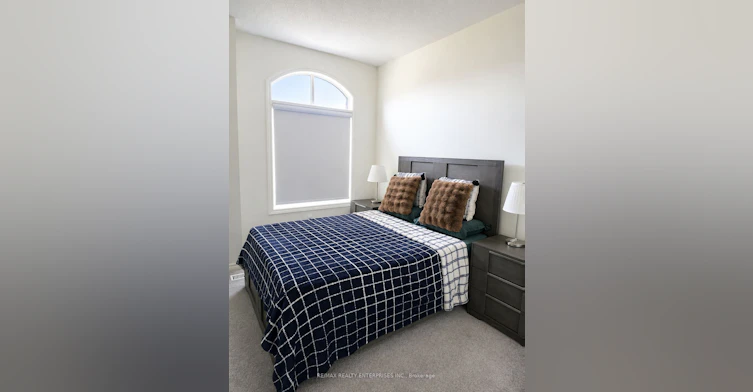 16 Sigford Street N, Whitby, ON, L1P 0N9 - 7