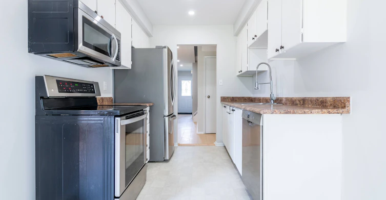 16-1330 Trowbridge Drive, Oshawa, ON, L1G 7L1 - 12