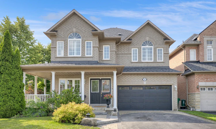 319 Mapleview Court