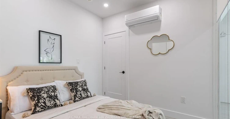 2-16 Minto Street, Toronto, ON, M4L 1B6 - 18