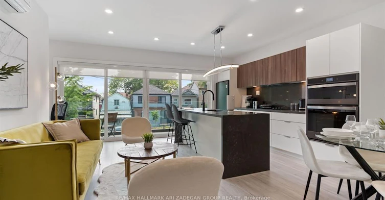 2-16 Minto Street, Toronto, ON, M4L 1B6 - 5