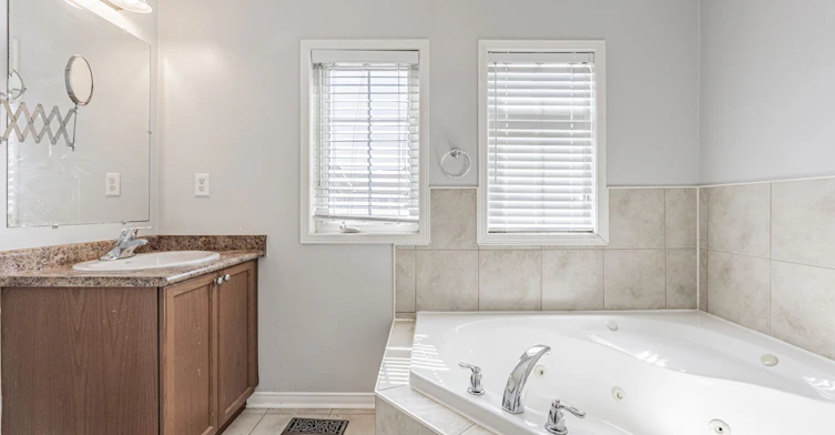 6 Dollery Gate, Ajax, ON, L1T 0G7 - 21