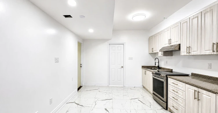 BSMT-19 Lacroix Court, Whitby, ON, L1R 3B4 - 9