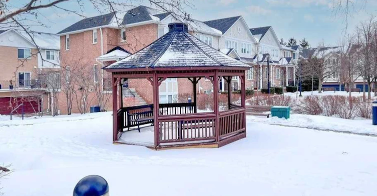 25 Mondeo Drive, Toronto, ON, M1P 5B6 - 32