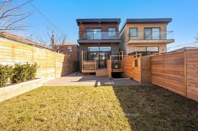 2B Holmstead Avenue, Toronto, ON, M4B 1T1 - 48