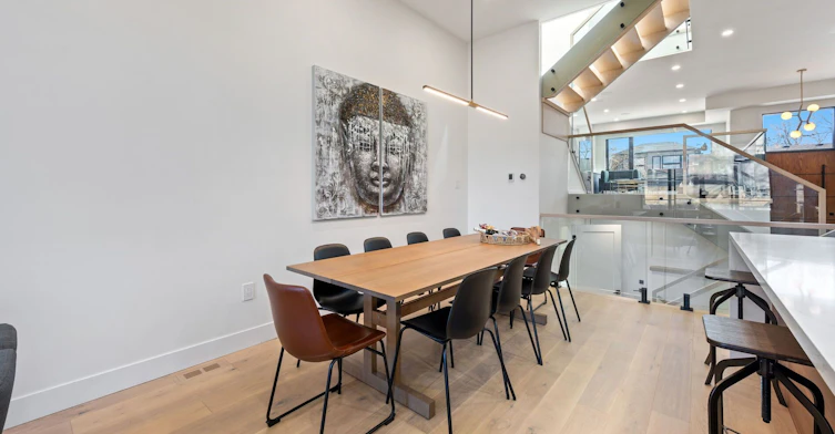 2B Holmstead Avenue, Toronto, ON, M4B 1T1 - 4