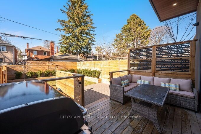 2B Holmstead Avenue, Toronto, ON, M4B 1T1 - 47