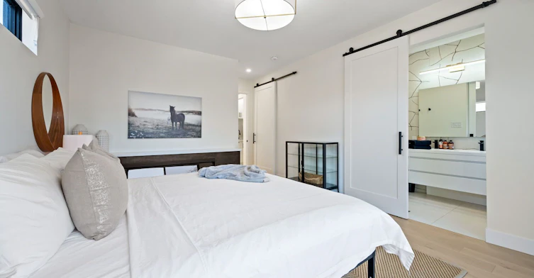 2B Holmstead Avenue, Toronto, ON, M4B 1T1 - 27