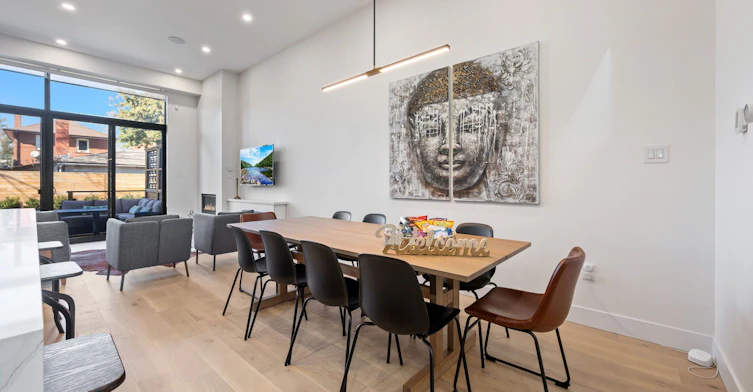 2B Holmstead Avenue, Toronto, ON, M4B 1T1 - 3