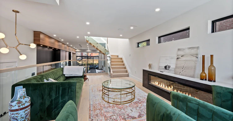 2B Holmstead Avenue, Toronto, ON, M4B 1T1 - 19