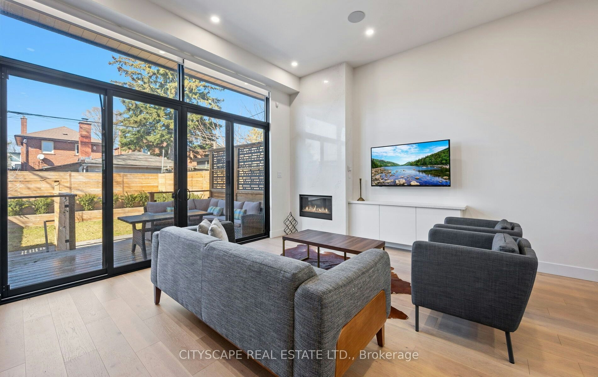 2B Holmstead Avenue, Toronto, ON, M4B 1T1 - 7