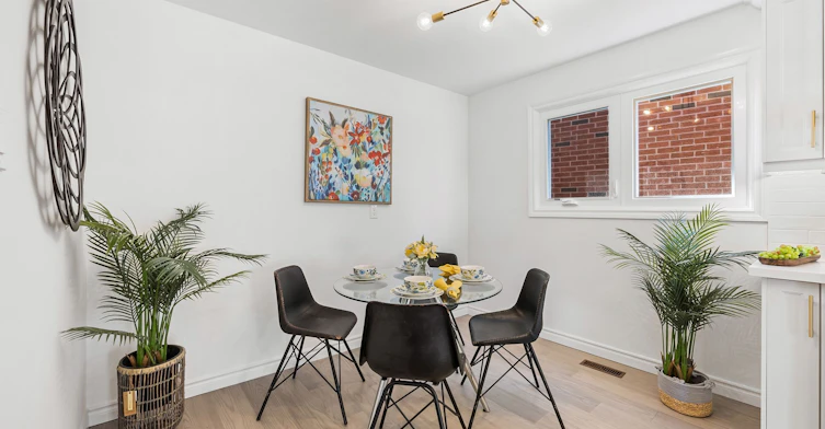 25 Lansbury Drive, Toronto, ON, M1V 3J2 - 4
