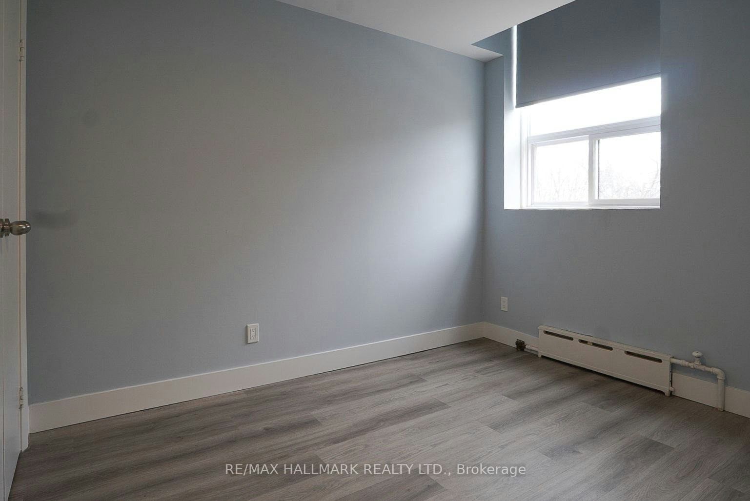 5-1 Hannaford Street, Toronto, ON, M4E 1S3 - 5