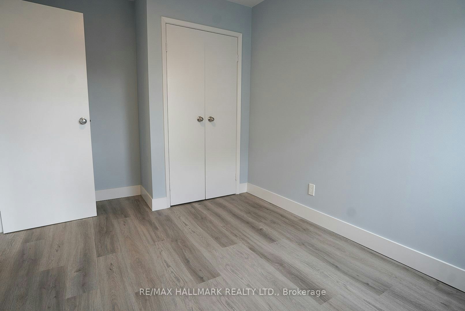 5-1 Hannaford Street, Toronto, ON, M4E 1S3 - 6