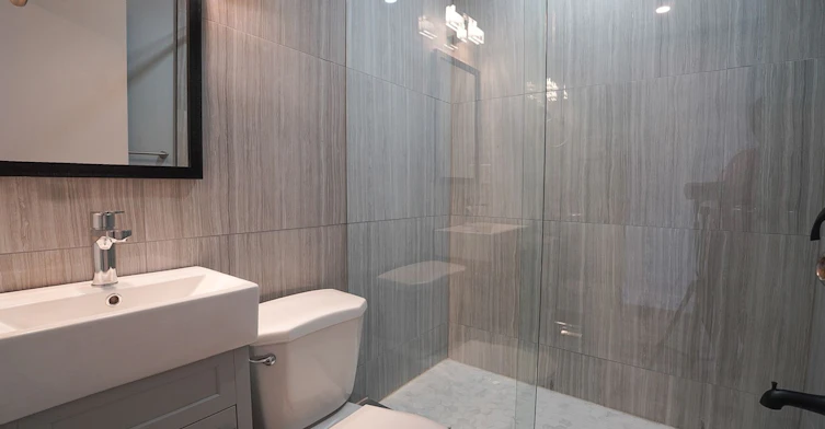 5-1 Hannaford Street, Toronto, ON, M4E 1S3 - 7