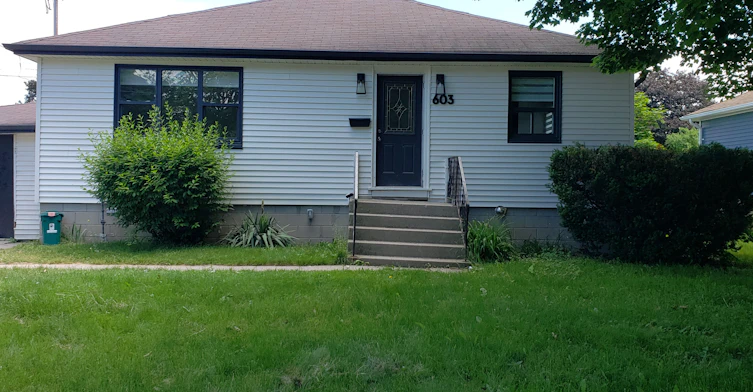 Basement-603 Anderson Street, Whitby, ON, L1N 3V9
