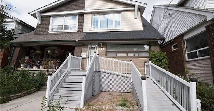 118 Chatham Avenue, Toronto, ON, M4J 1K7