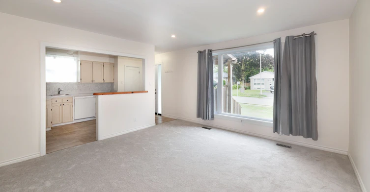 87 Emperor (Upper) Street, Ajax, ON, L1S 1N3 - 3